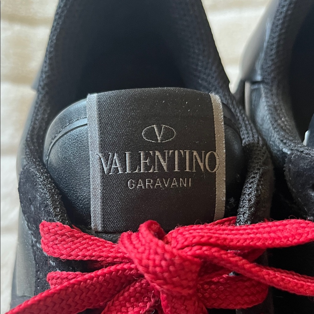 Valentino Garavani Black & Red Camo Rockrunner Sneakers - Picture 4 of 16